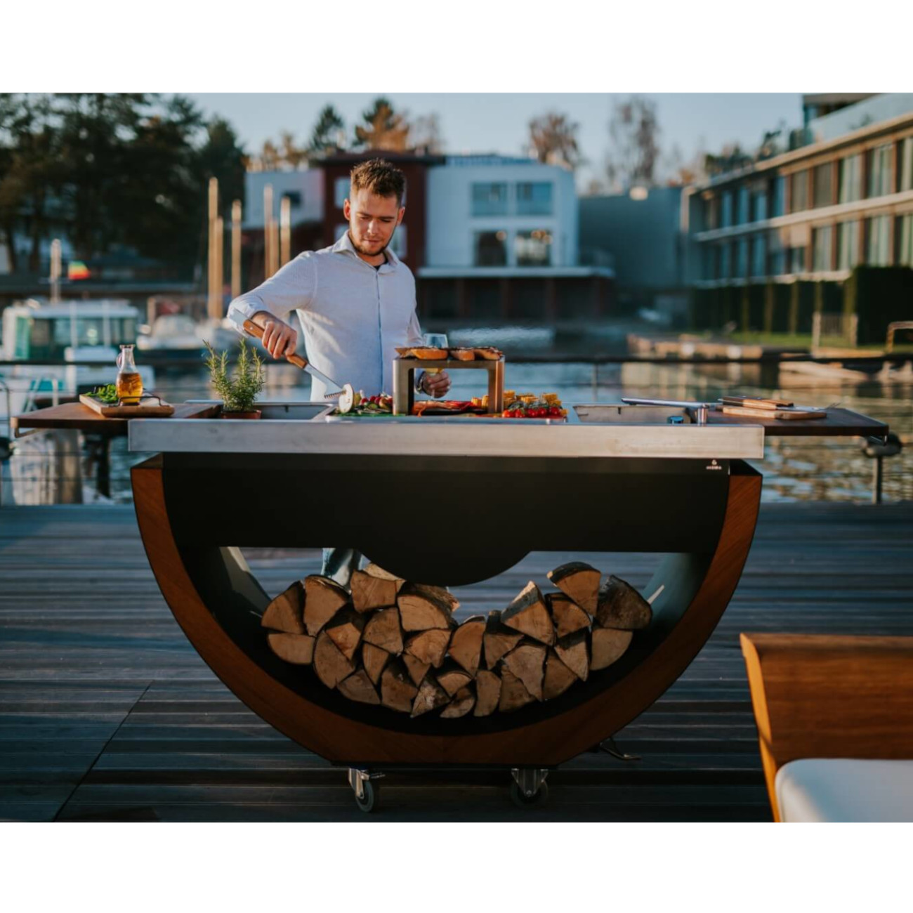 masuria-outdoor-k-che-k-cheninsel-holzofen-schwarz-web4