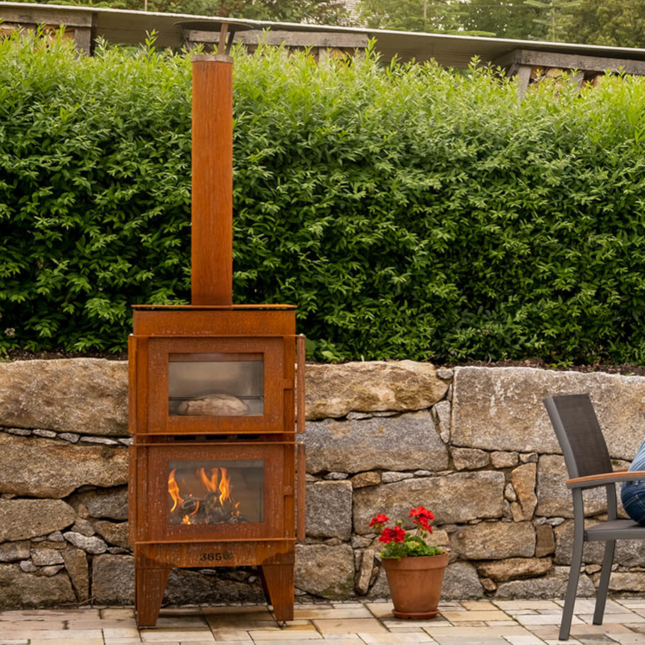 gartenkamin-pizza-ofen-feuercampus365-arved-cortenstahl-web1