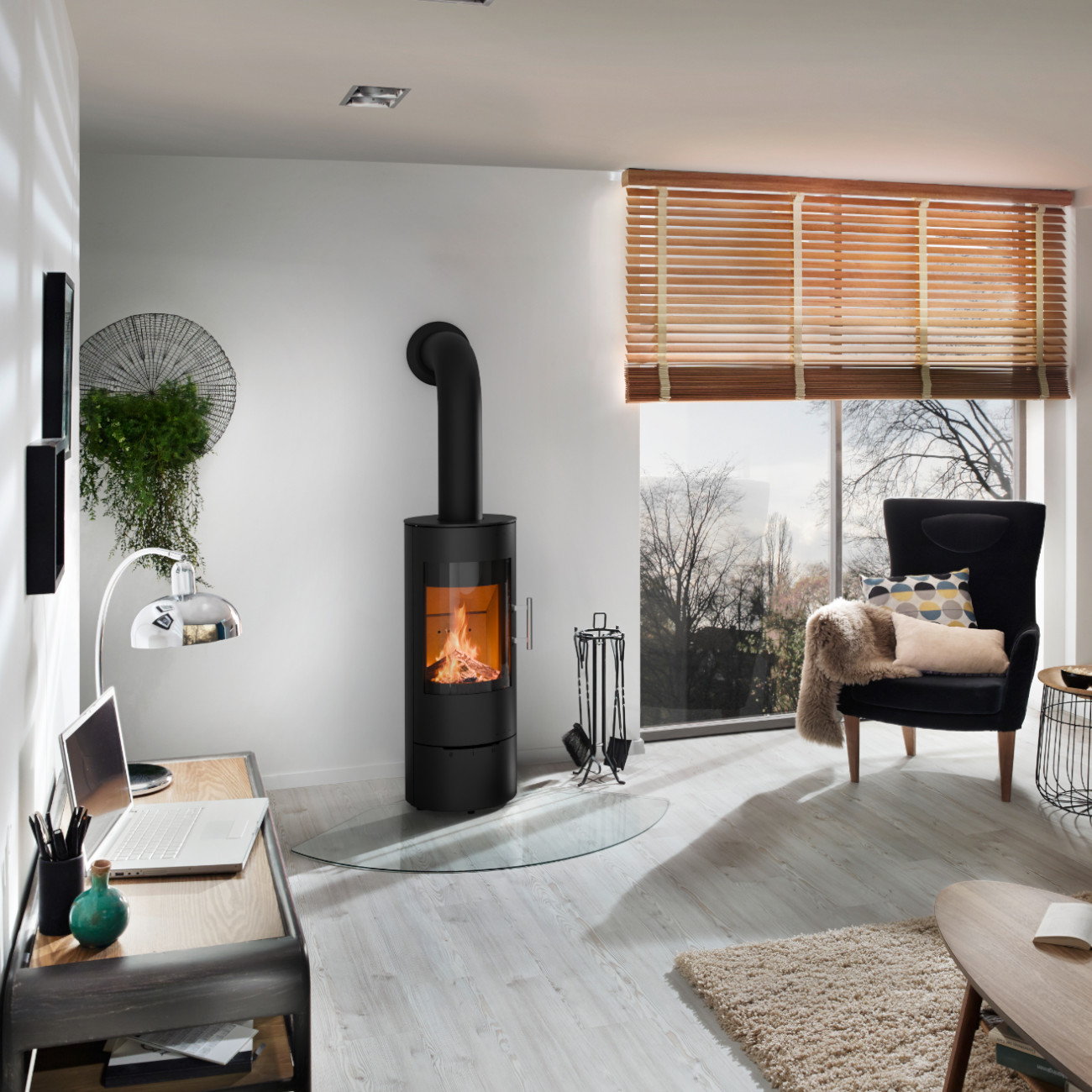 Lyra Kaminofen Schwarz 6kW