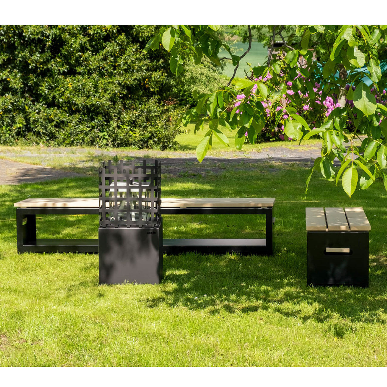 gartenbank-holzlager-schwarz-feuercampus365-web2