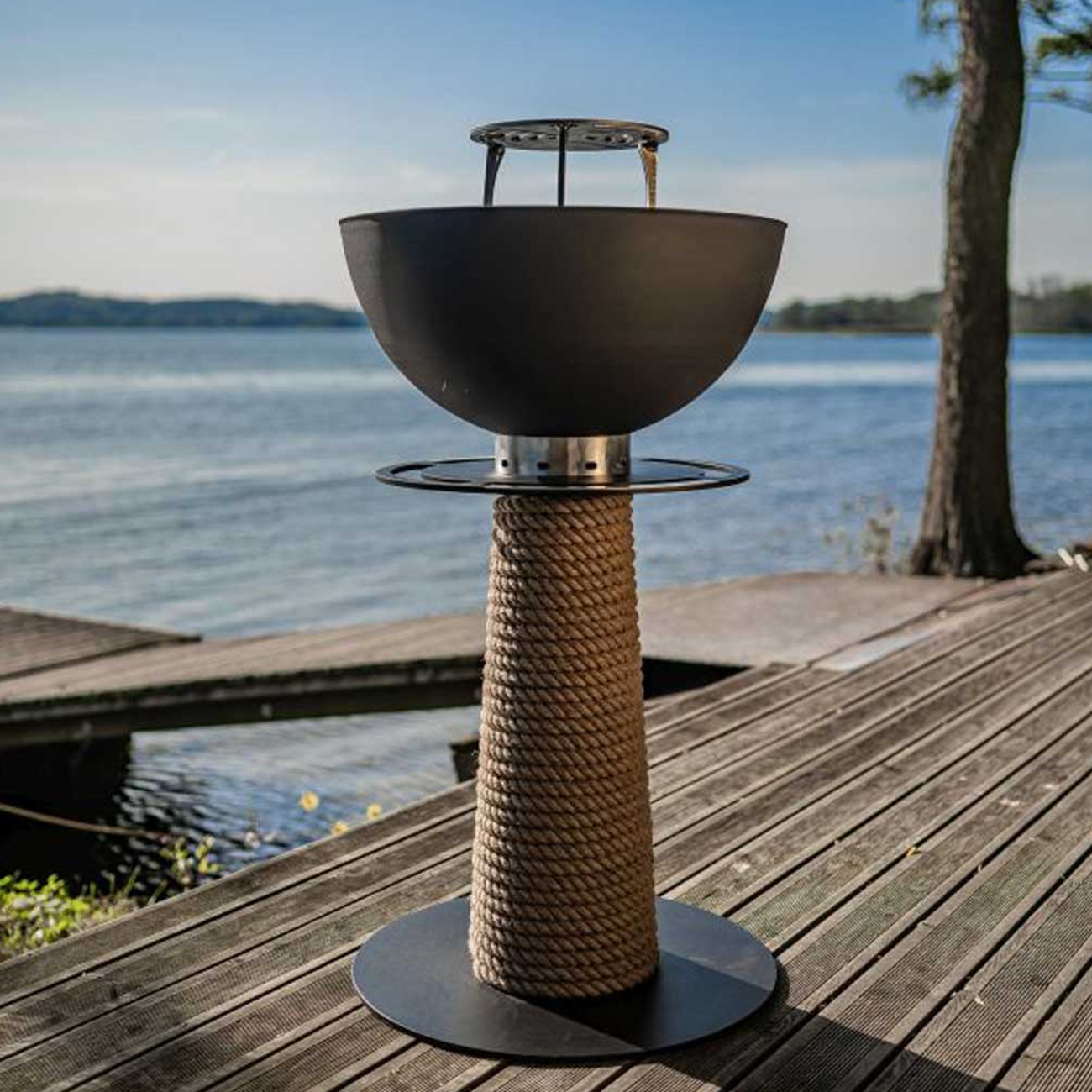 masuria-m-leuchturm-gartenkamin-grill-schwarz-web4