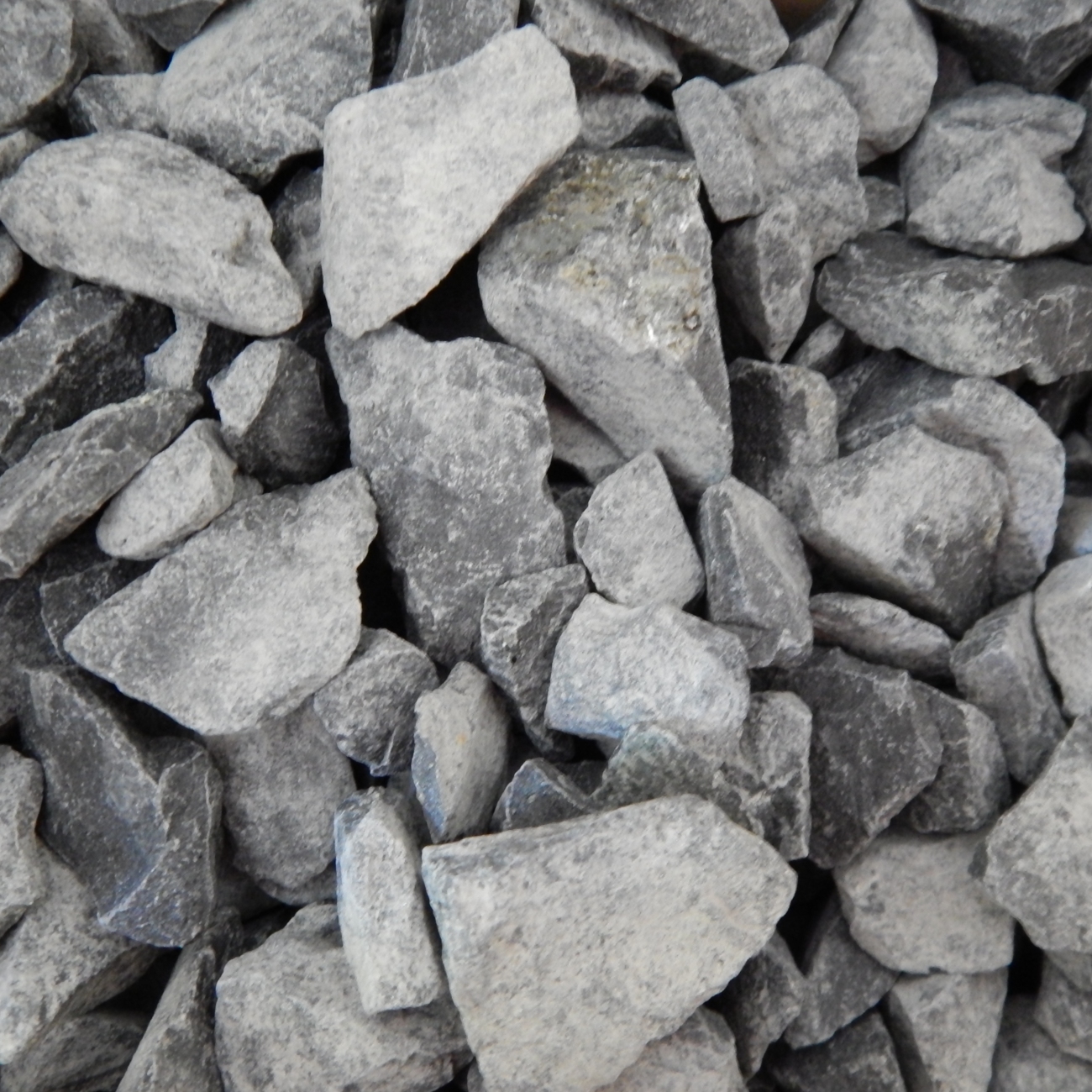 ruby_fire_steine_basalt_2