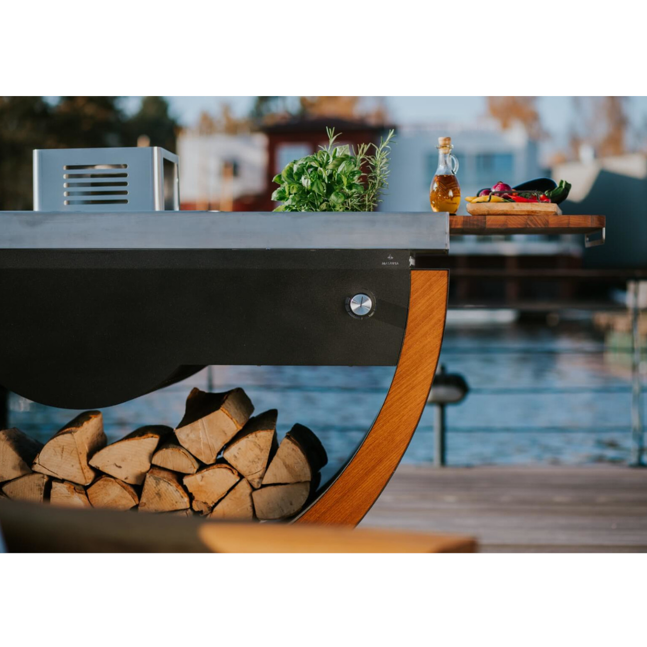 masuria-outdoor-k-che-k-cheninsel-holzofen-schwarz-web1