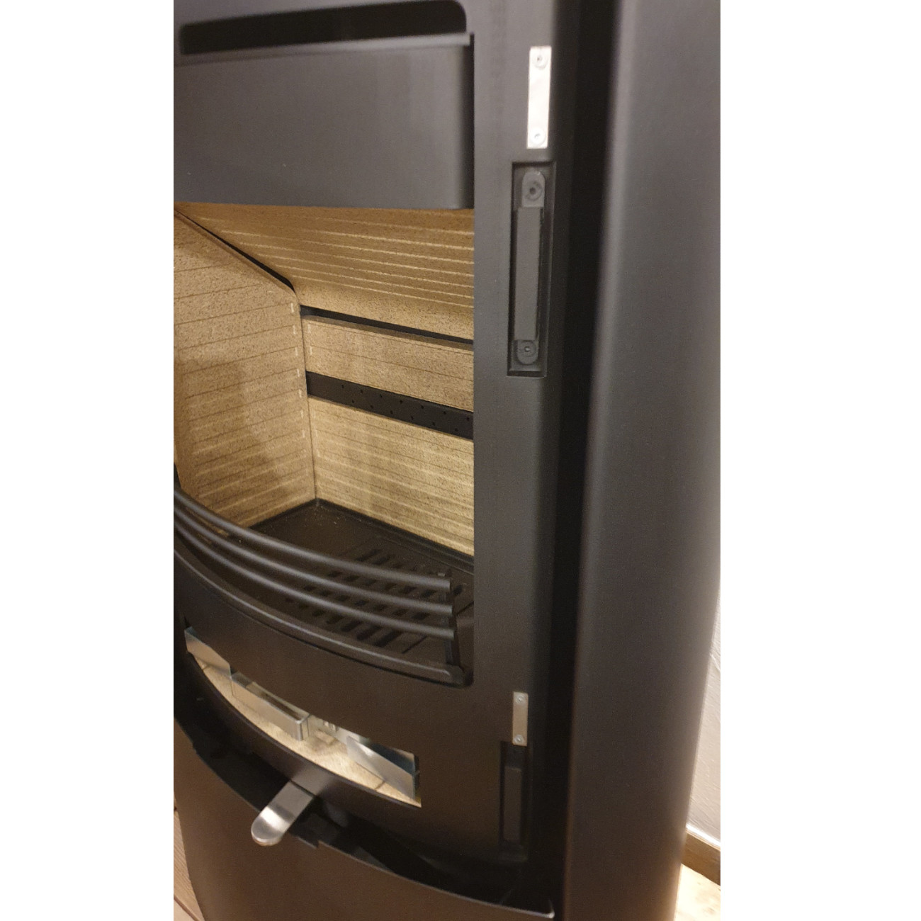 termatech_tt80rl_kaminofen_ausstellung4