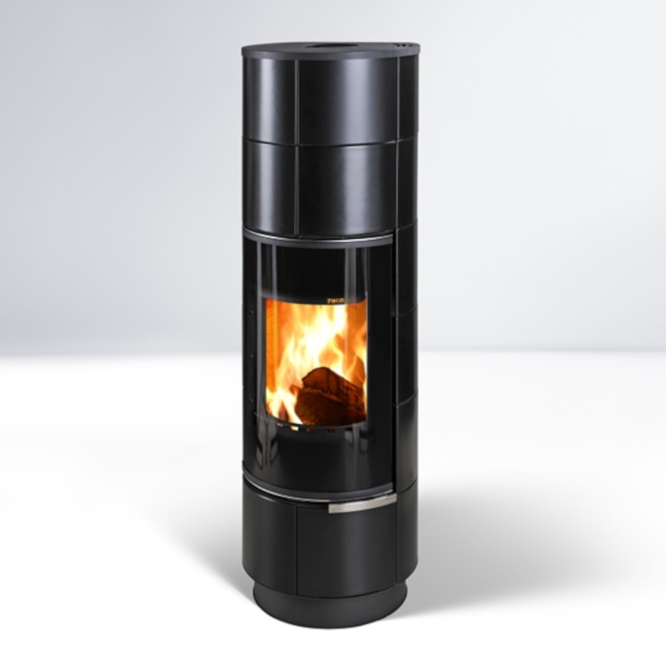 thorma-delia-plus-keramik-schwarz-kaminofen-web1