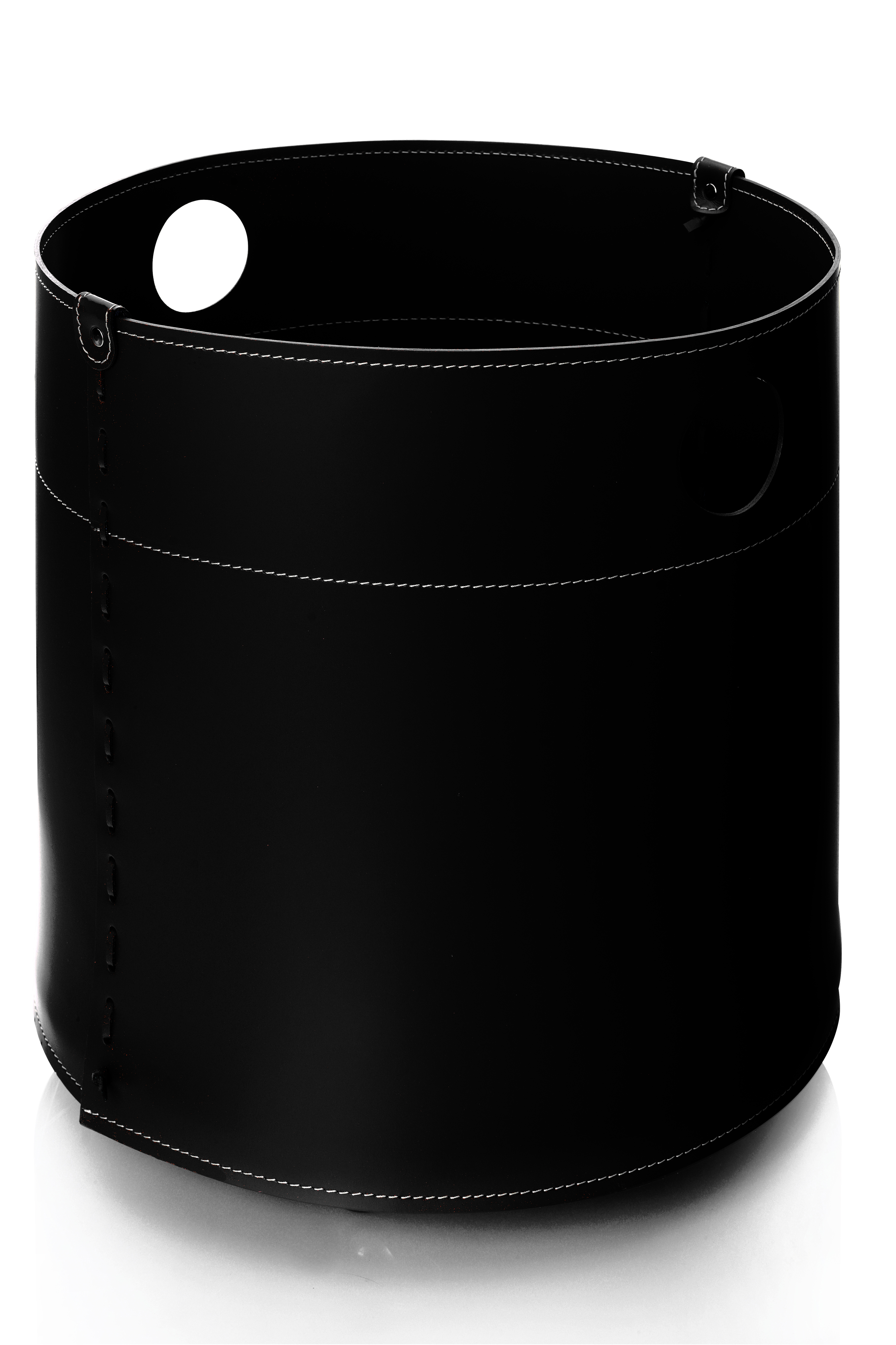 firestyle-giro-schwarz-1 Giro Designer Holzkorb Schwarz aus regeneriertem Leder mit Rollen