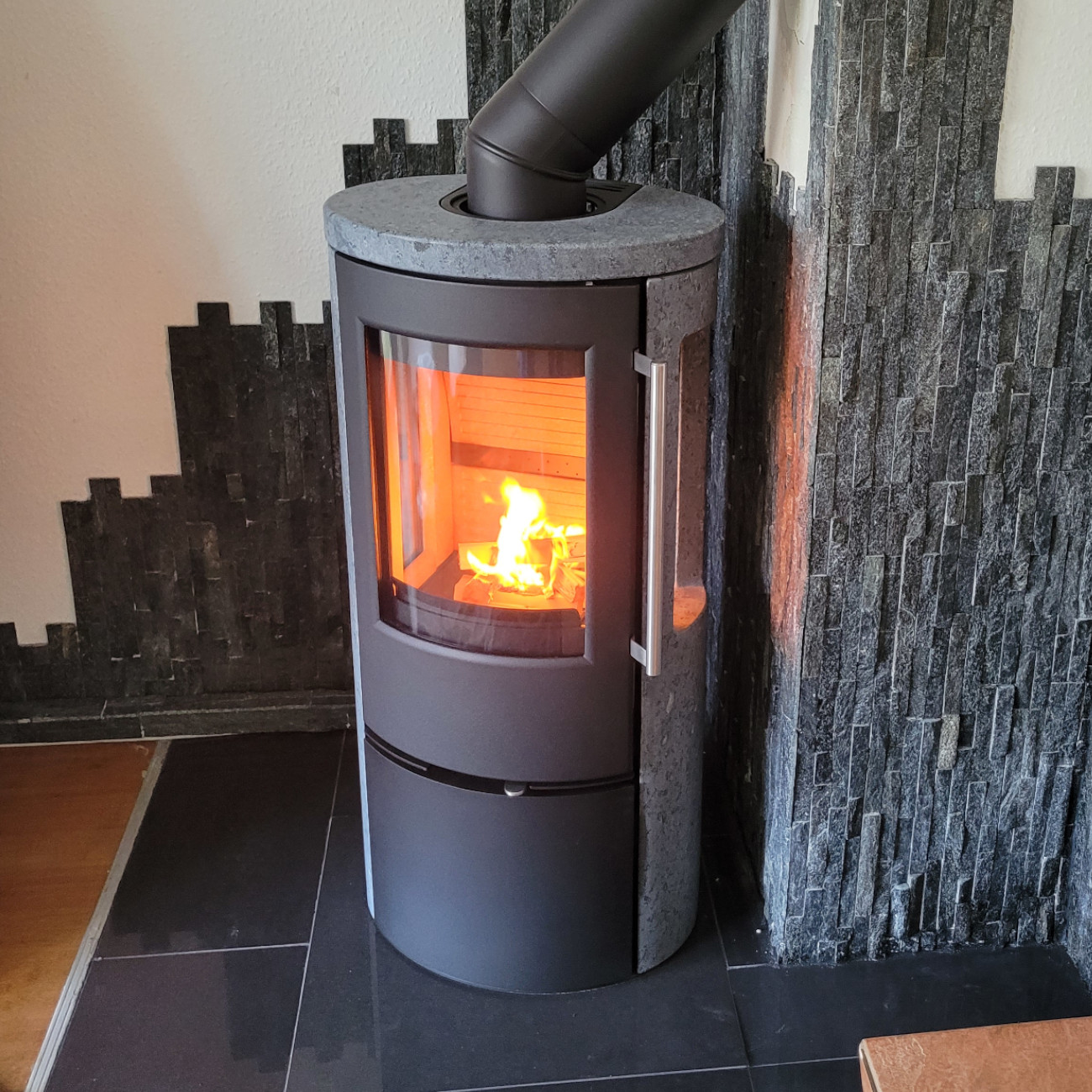 termatech_tt23rgs_kaminofen_kundenbild_web2