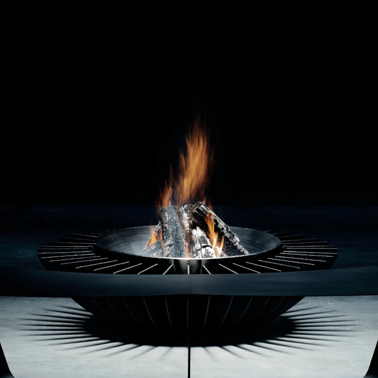 Cosmo 13 Designer Feuerschale Gartenkamin Schwarz