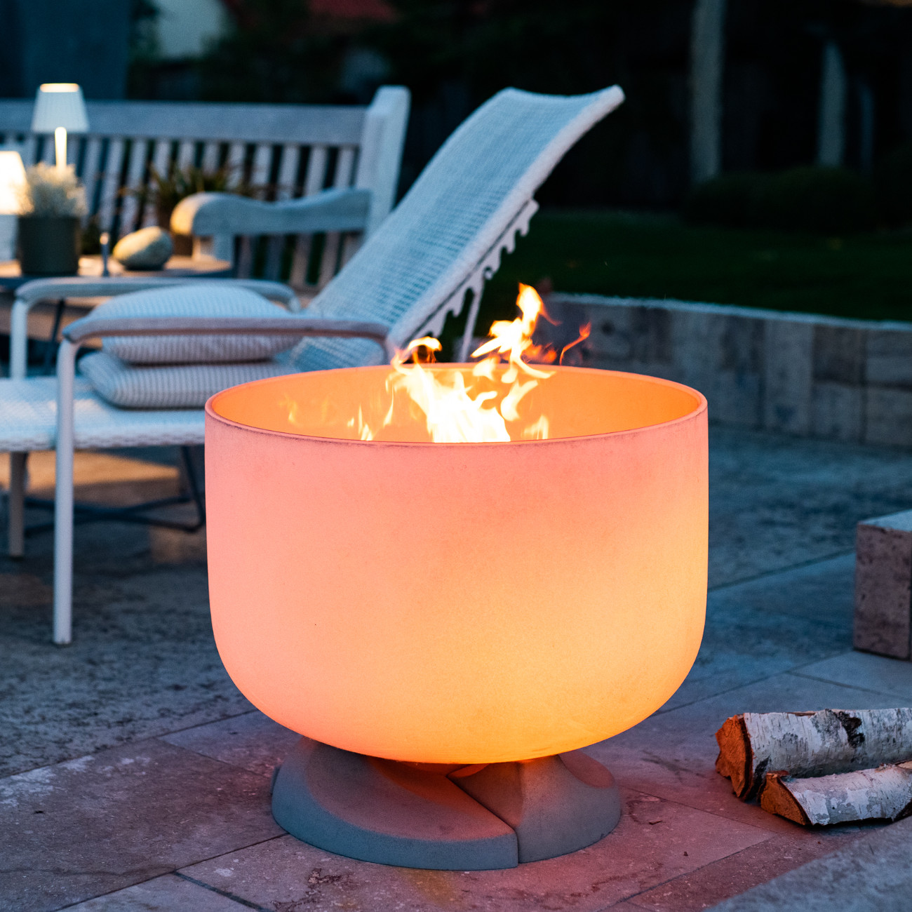 quarzfeuerschale-gartenkamin-outdoorkamin-beton-sockel3MBGkwd5CWYGhK