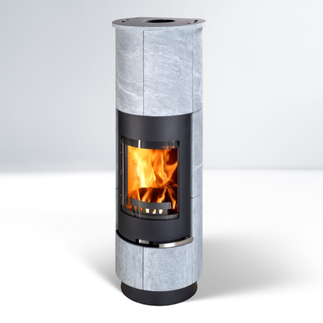 delia-serpentino-kaminofen-web2 Delia Serpentino Stein Speicher-Kaminofen 7kW