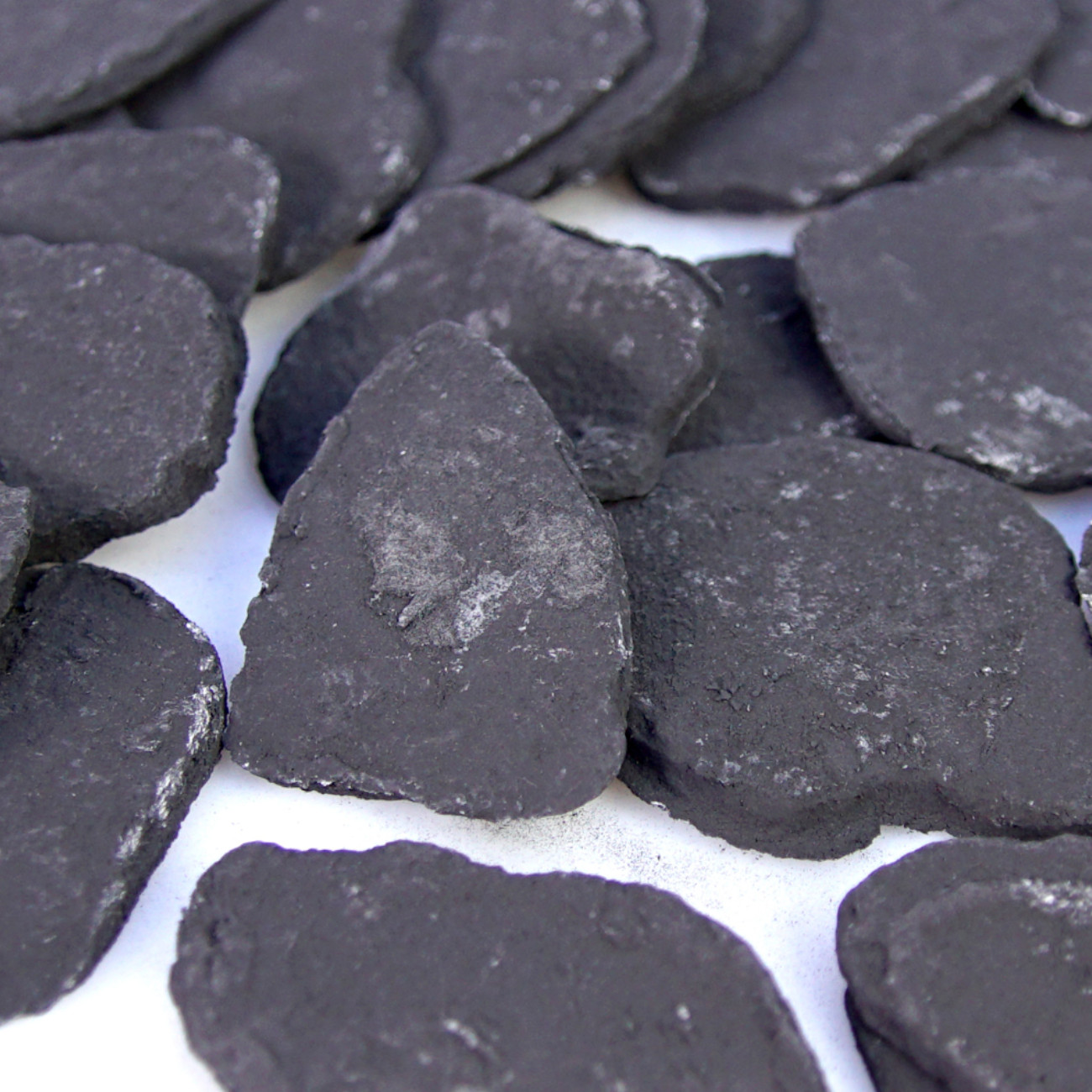 Split Keramikflocken Schwarz – Dekoration für Bio-, Ethanol-, Gas- & Elektrokamine