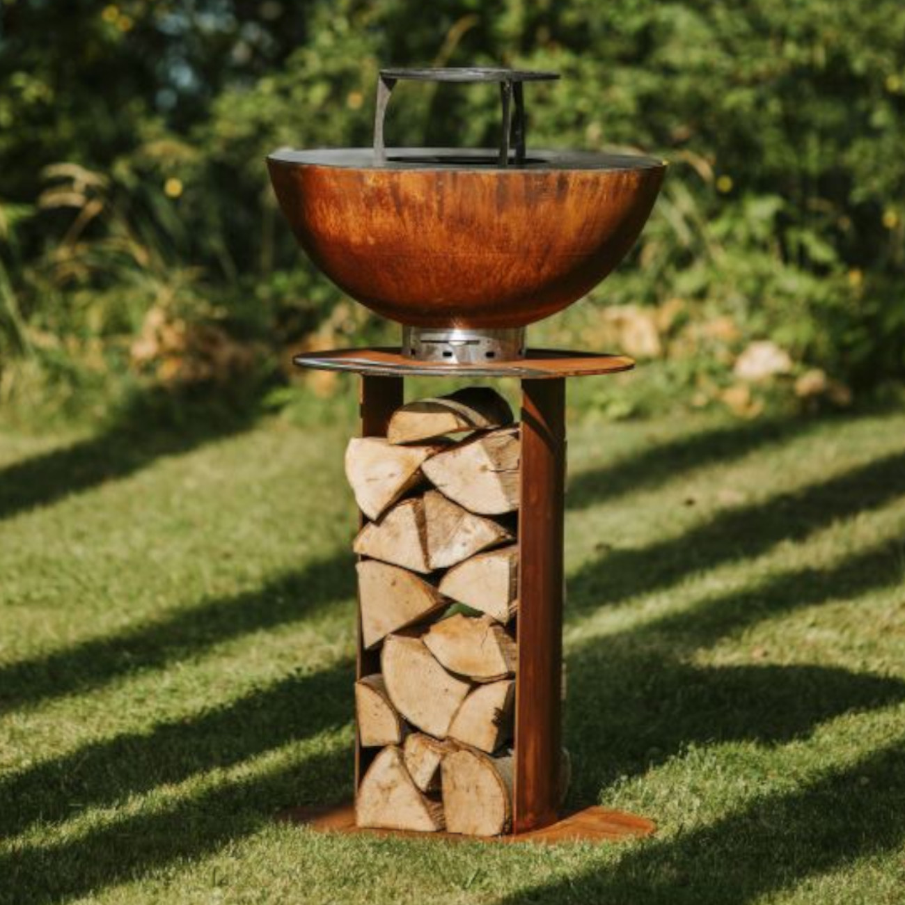 masuria-m-stilo-600-gartenkamin-grill-cortenstahl-web1