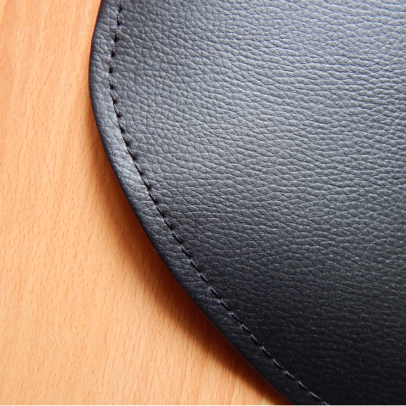 firestyle_tasto_schwarz_teppich_k14_naht