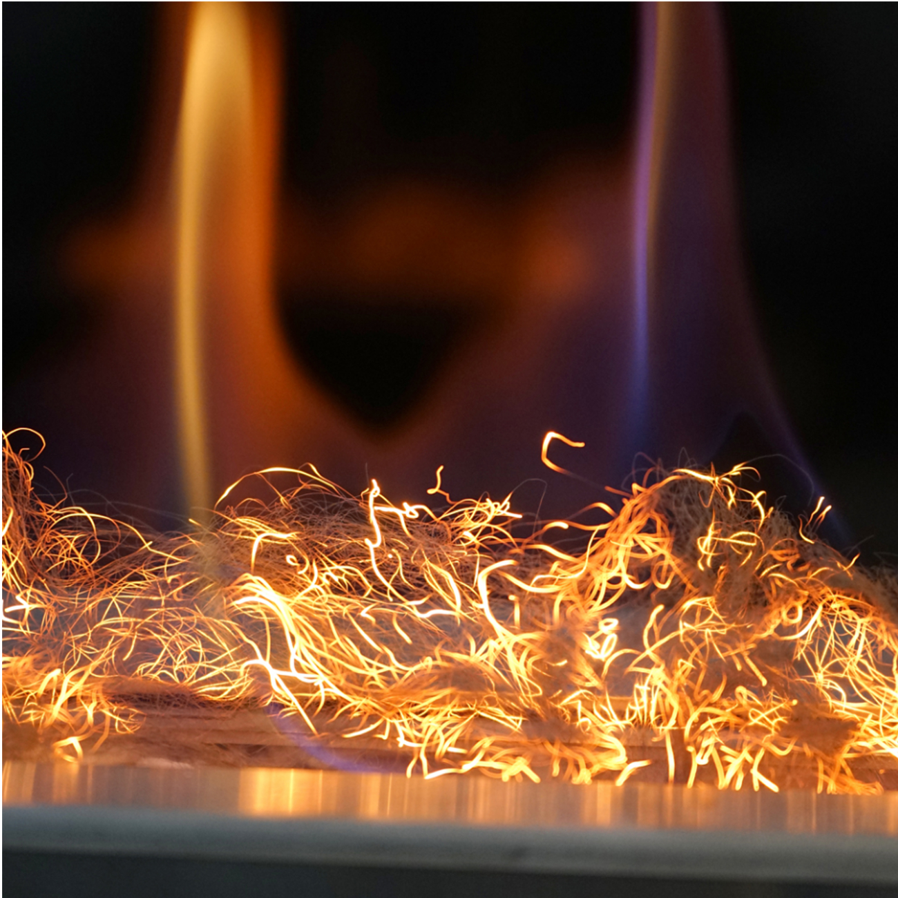 deco-glow-flame-3 GLOW FLAME - glühende Fasern für Biokamine