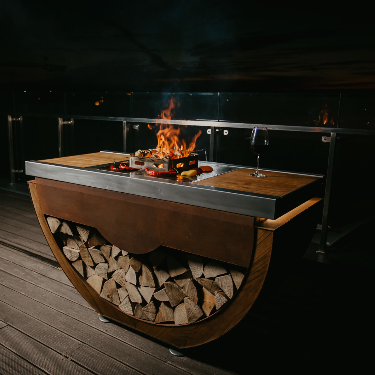 masuria-outdoor-k-che-k-cheninsel-holzofen-corten3