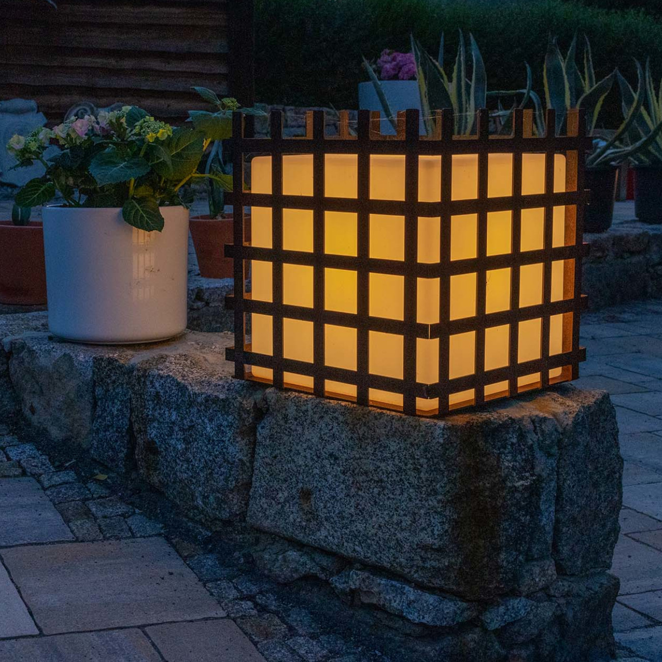 led-lampe-licht-ledur-cortenstahl-feuercampus365-web2