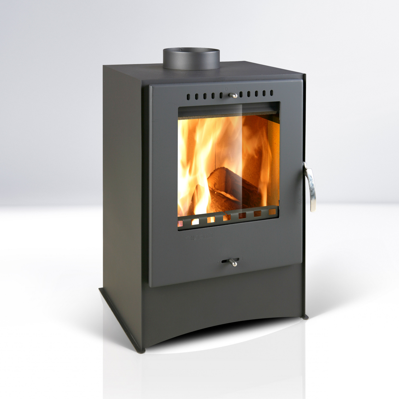 skal_kaminofen_holzofen_schwarz_web3
