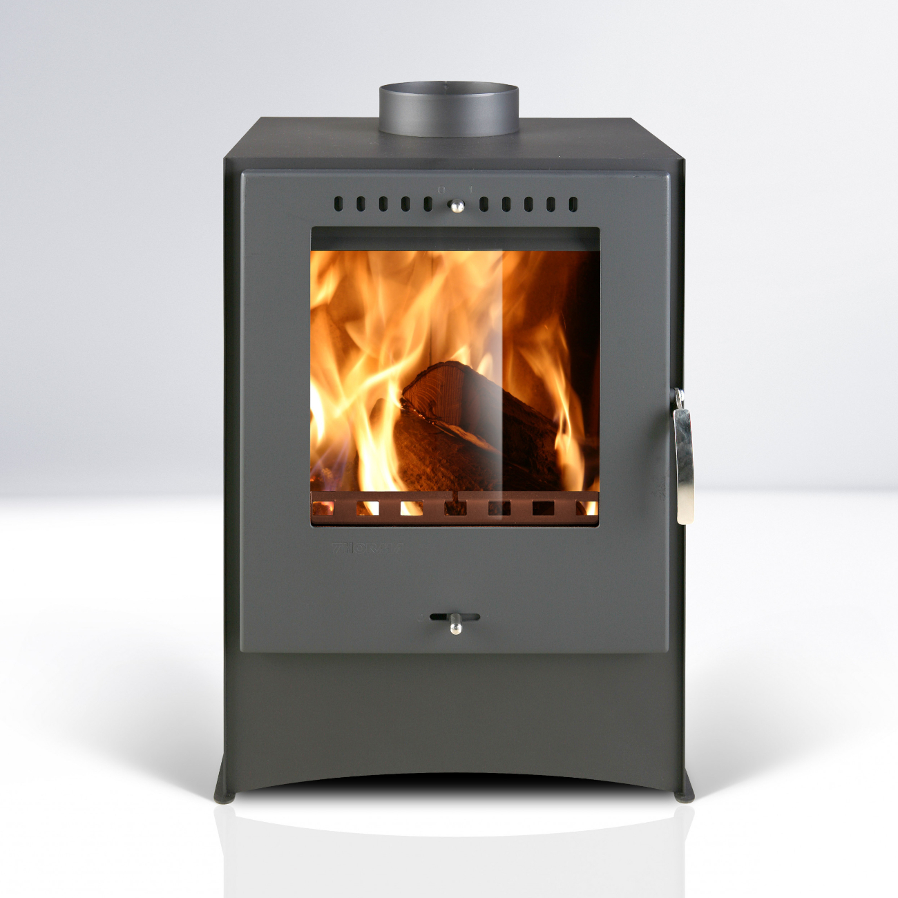 skal_kaminofen_holzofen_schwarz_web1