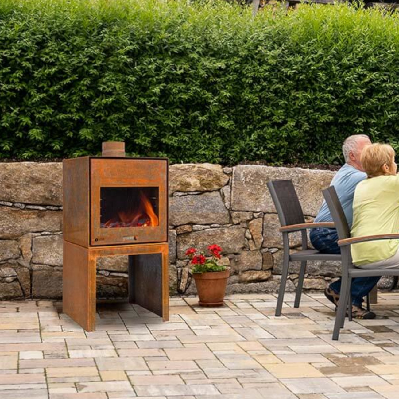 gartenkamin-grill-feuercampus365-runa-cortenstahl-web3