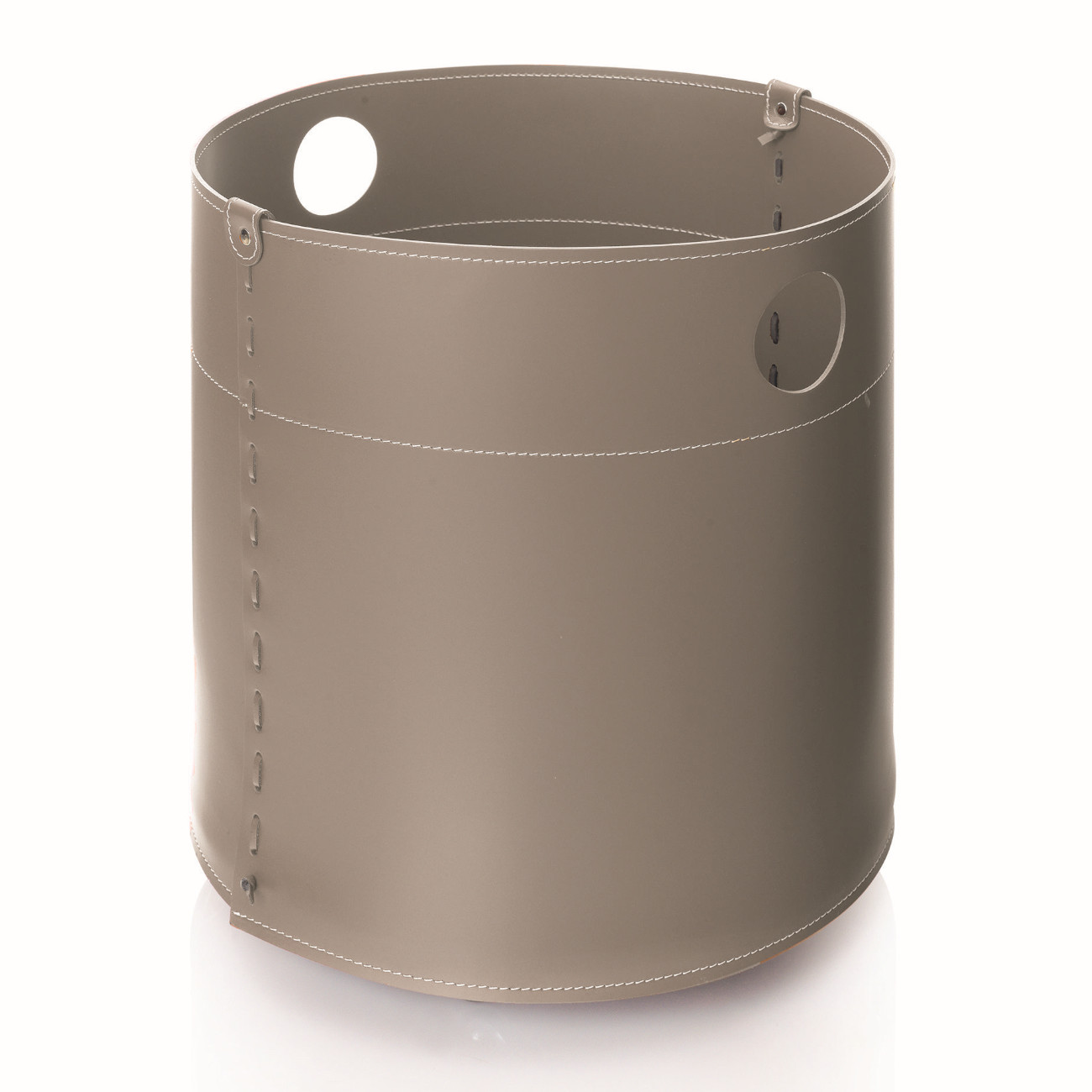 Giro-Taupe-holzkorb-korb-web1 Giro Designer Holzkorb Taupe aus regeneriertem Leder mit Rollen
