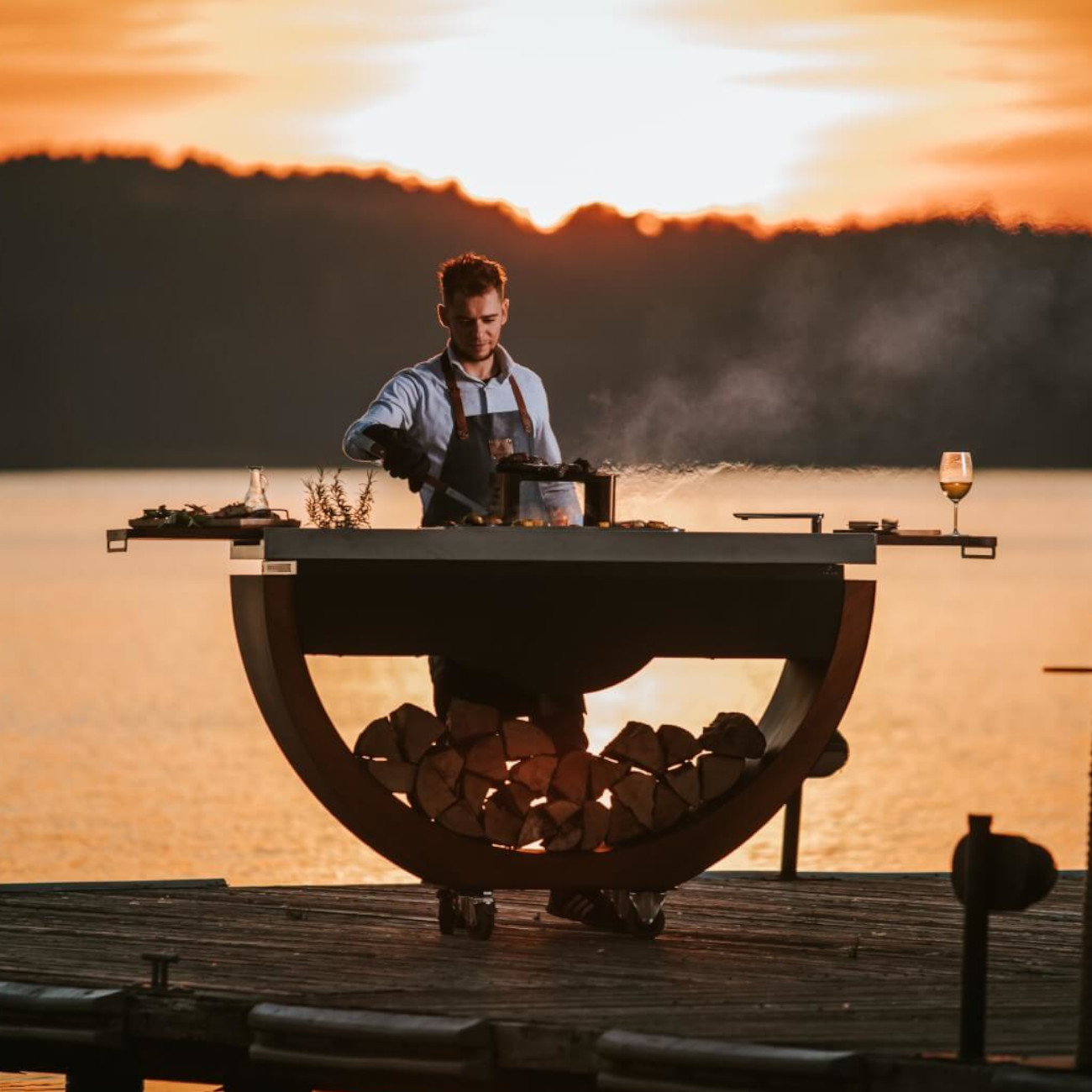 masuria-outdoor-k-che-k-cheninsel-holzofen-schwarz-web5