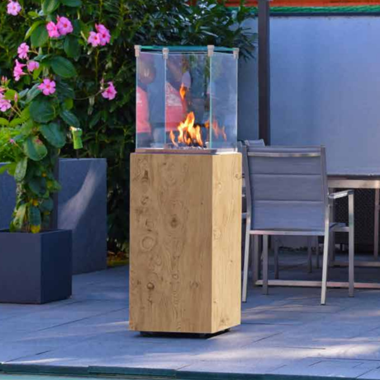 neocube-o-heizstrahler-heizpilz-terrassenstrahler-la-boheme-web1