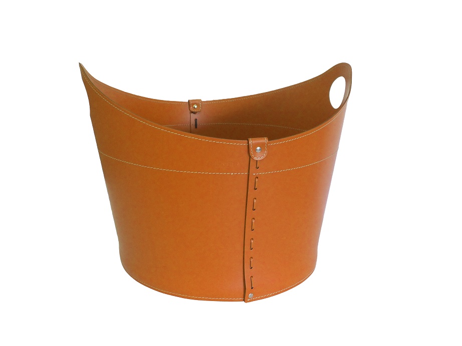firestyle_cadin_k07_braun-1 Designer Holzkorb Cadin Braun aus regeneriertem Leder mit Rollen