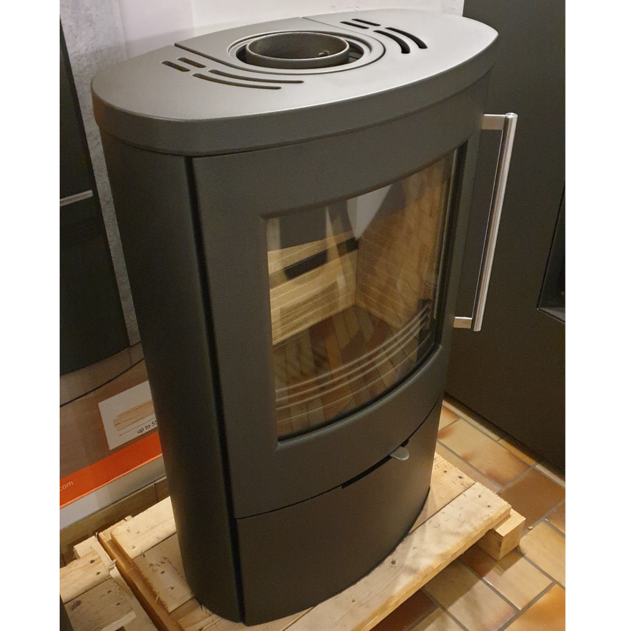 termatech_tt80rl_kaminofen_ausstellung2