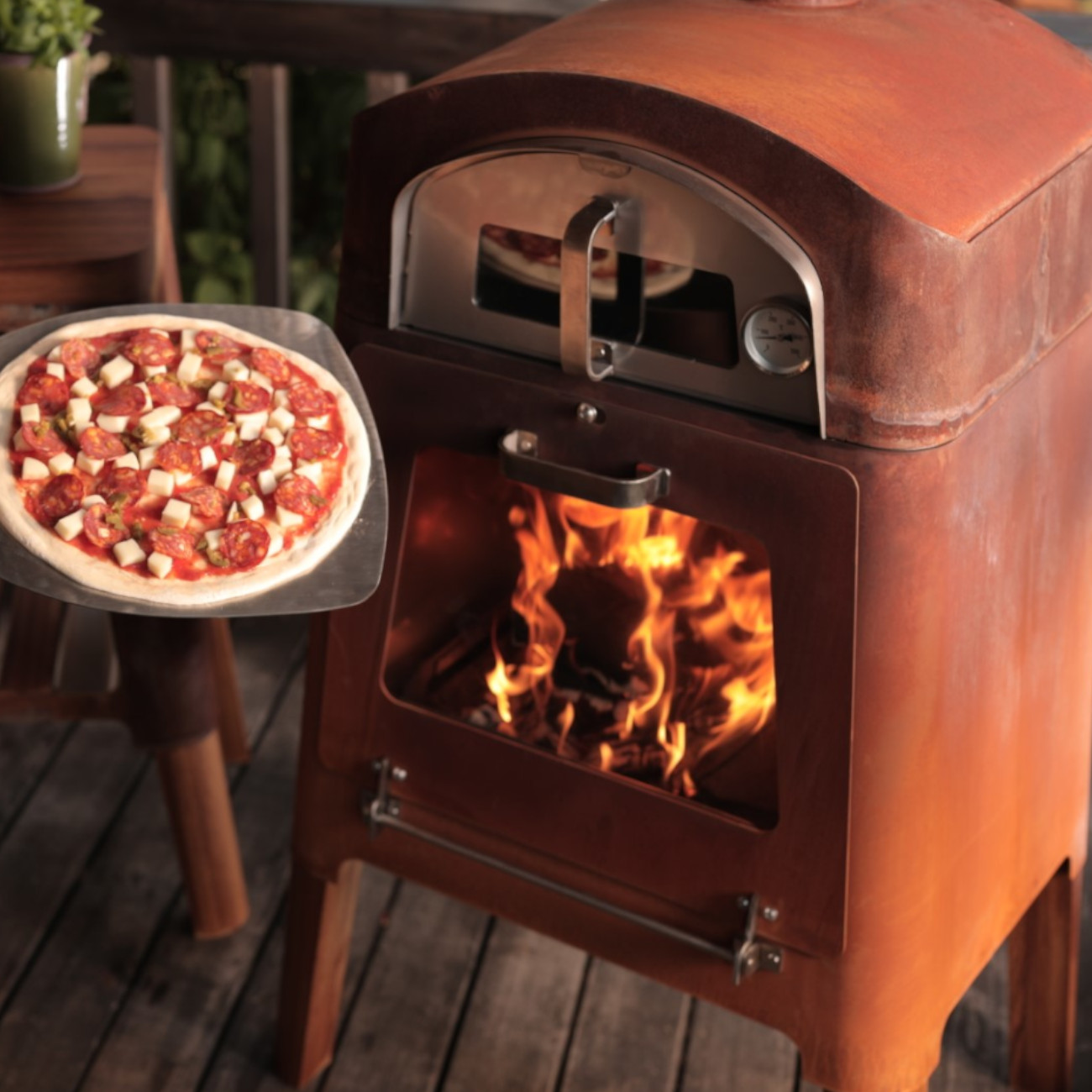 masuria-m-klassisch-holzofen-grill-pizzaofen-cortenstahl-web7CLhP0Rp1OmWiv