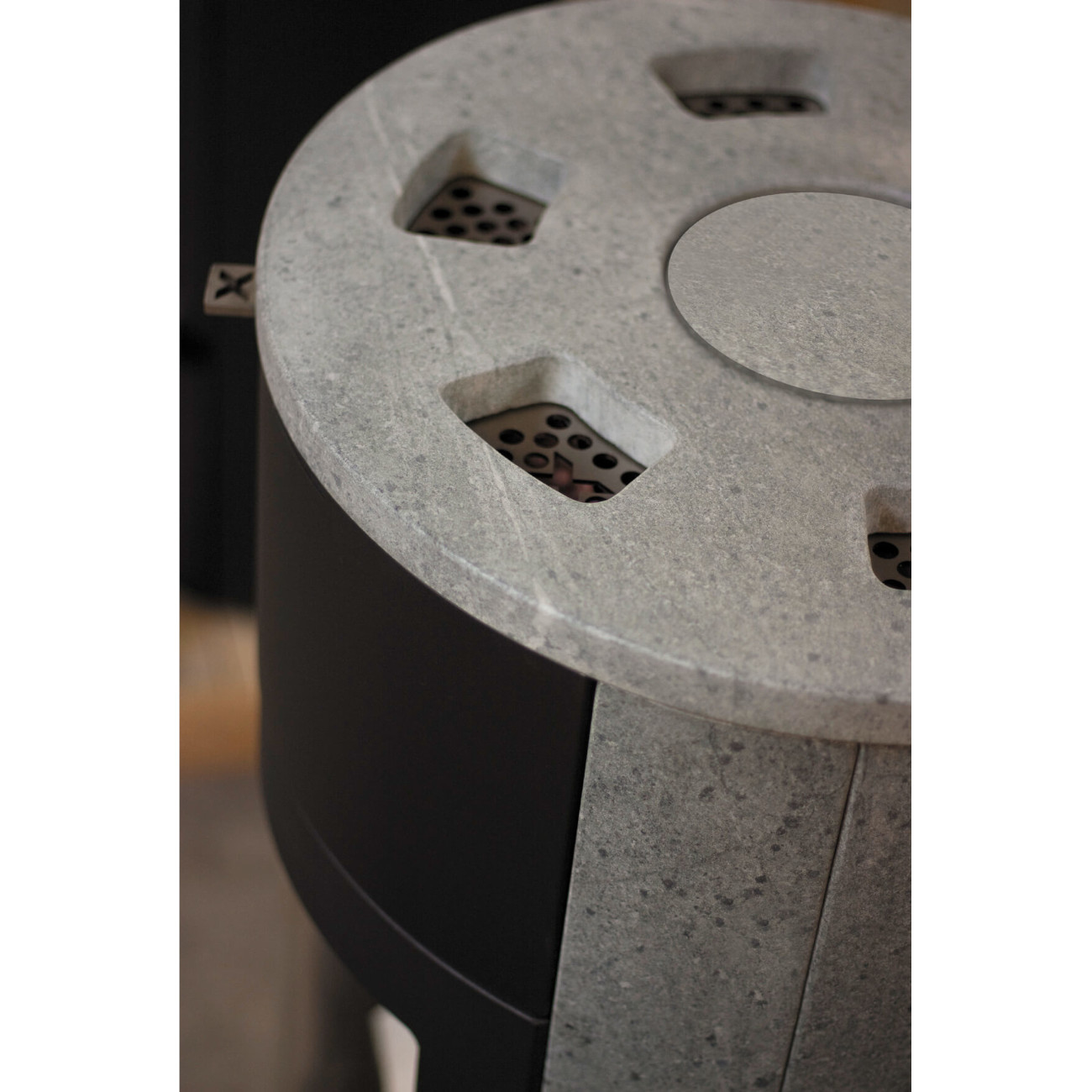 Uno Xtra Speckstein Speicher-Kaminofen 7kW Gussgrau RLU Uno Xtra Speckstein Speicher-Kaminofen 7kW Gussgrau RLU