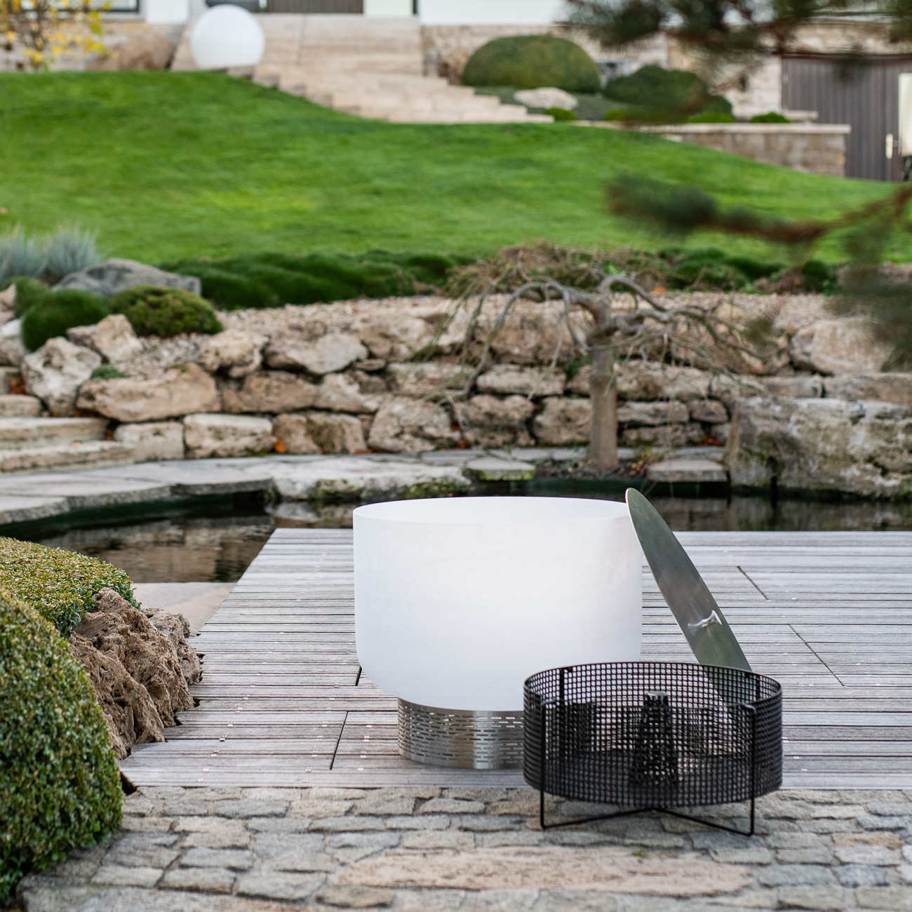 qflame-terrasse-basket-set-edelstahl-sockel-web7
