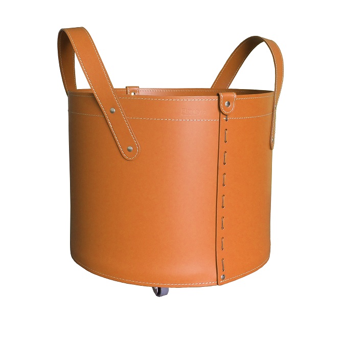 firestyle-tonda-braun-2 Designer Holzkorb Tonda Braun aus regeneriertem Leder mit Rollen