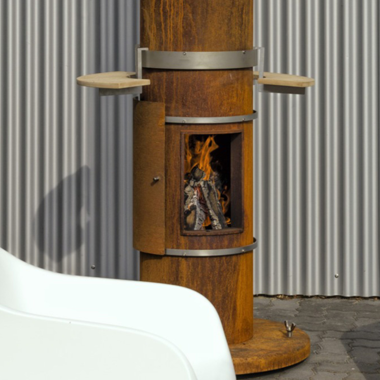 gartenkamin-grill-feuercampus365-tower-cortenstahl-web2