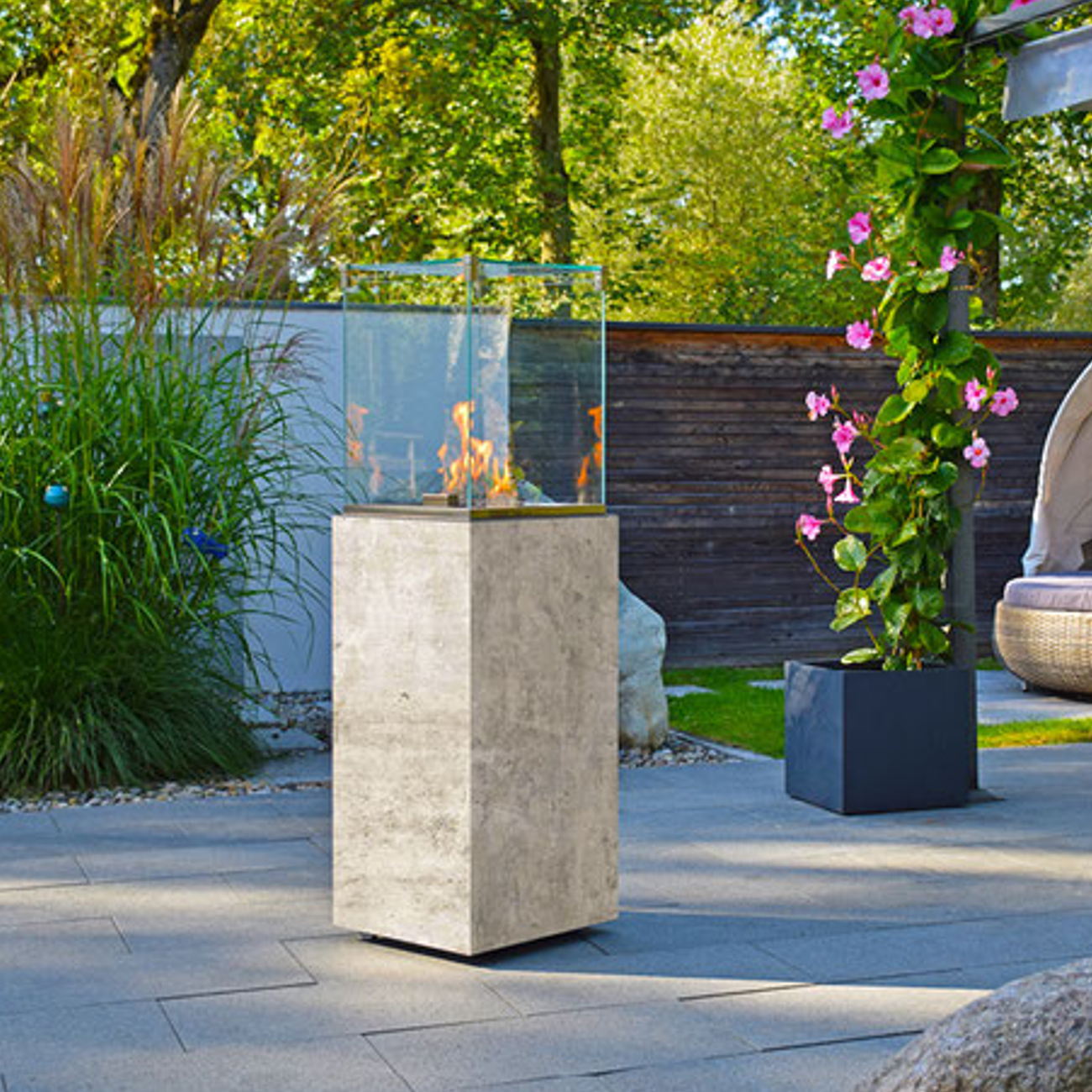 neocube-o-heizstrahler-heizpilz-terrassenstrahler-beton-web5