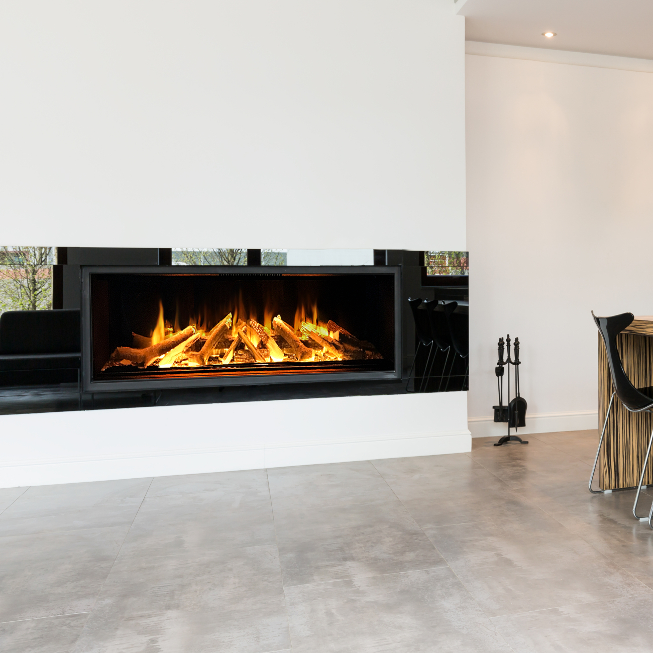 element4_150e_elektrokamin_front_int