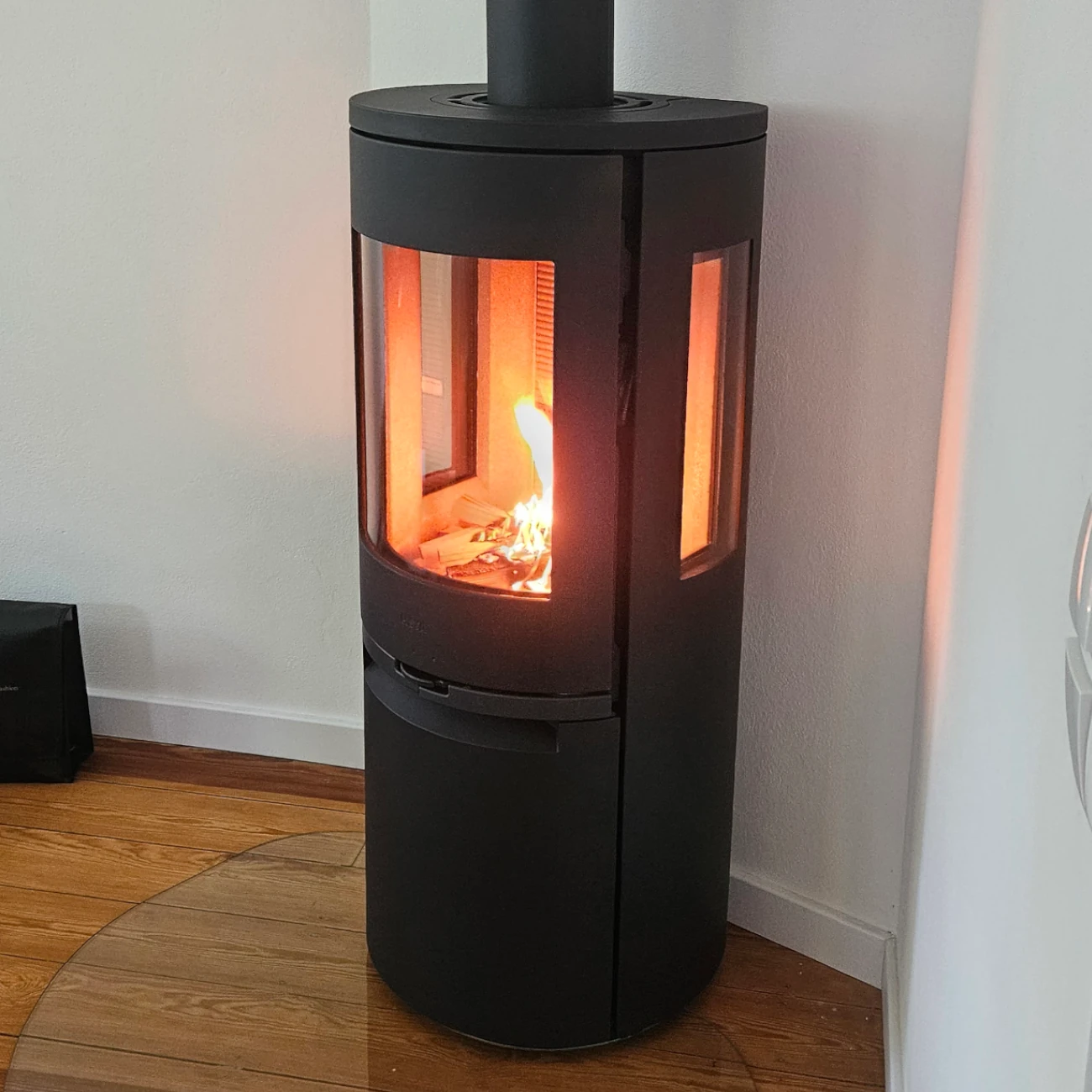 Heta Scan-Line 900 Panorama Kaminofen 7kW RLU