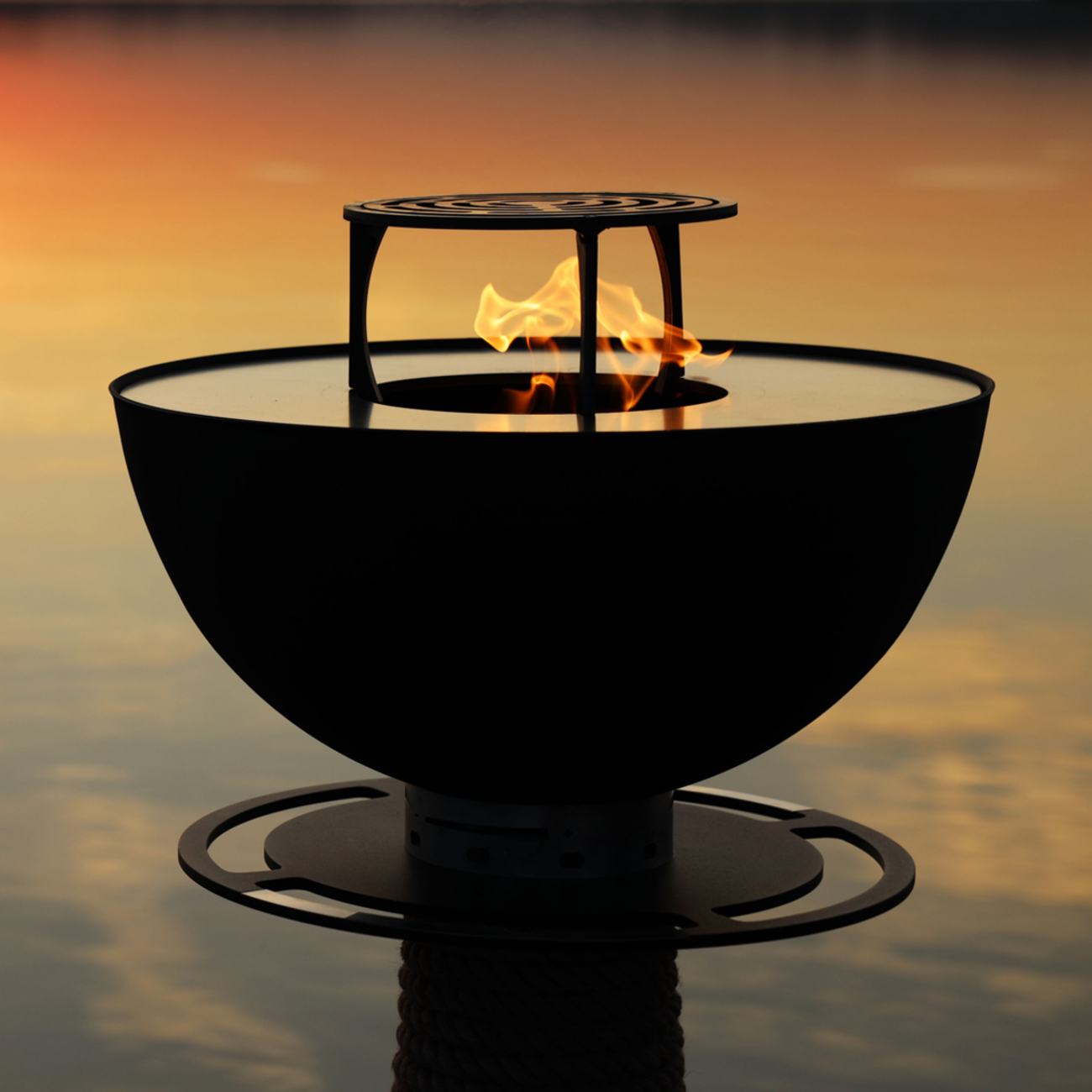masuria-m-leuchturm-gartenkamin-grill4