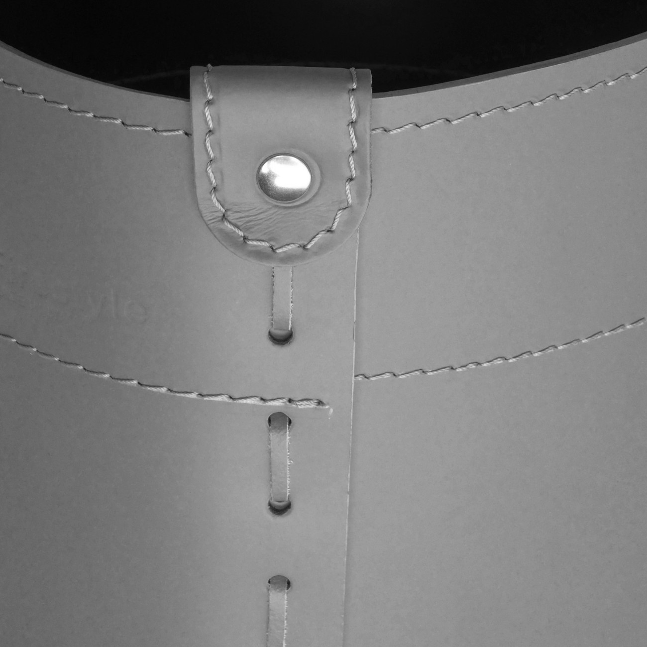 kaminbesteck-behaelter-nildac-anthrazit-web1