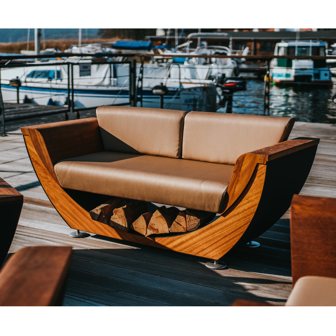 masuria-outdoor-narie-sofa-schwarz-beige-web7