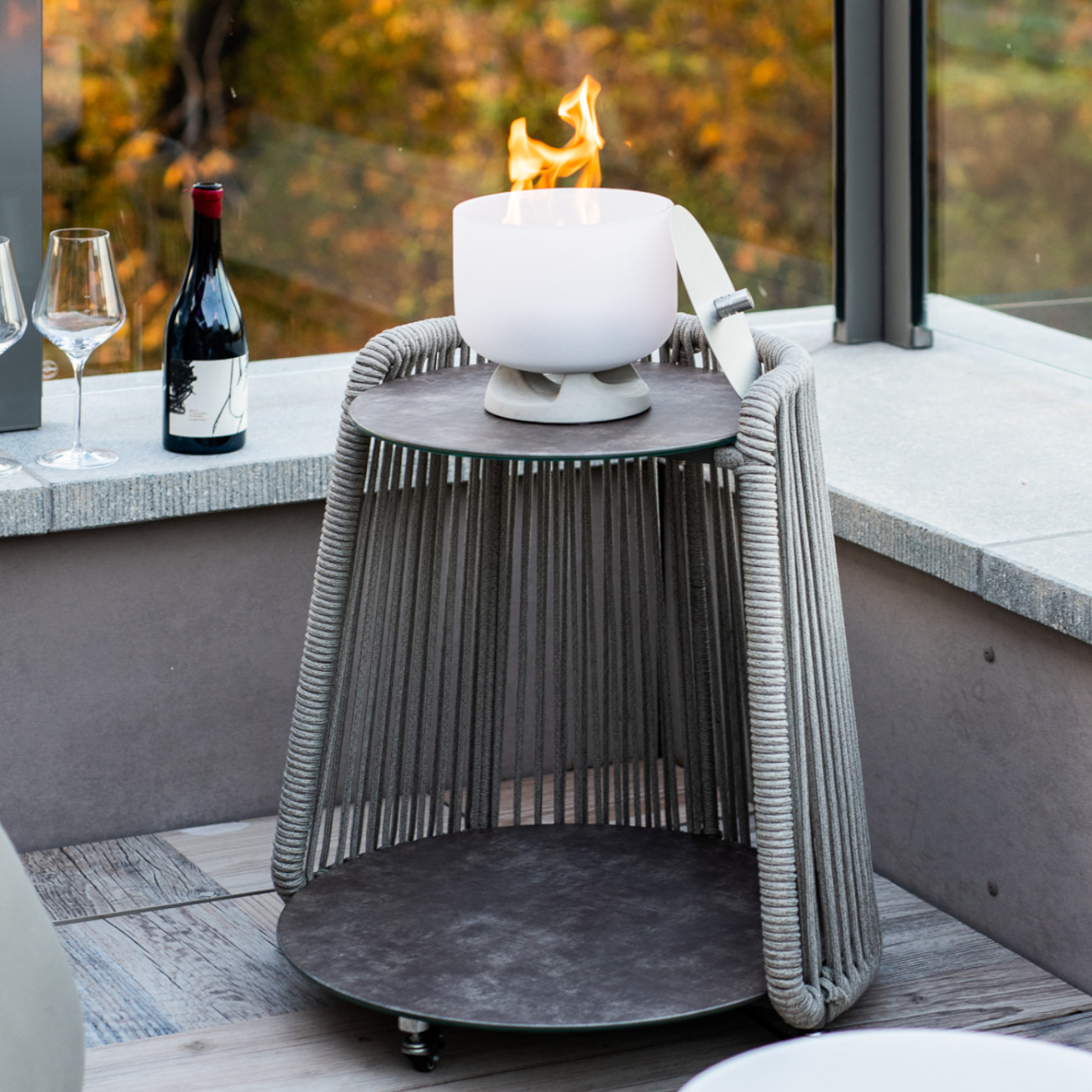 qflame-ethanol-tischkamin-betonsockel-web8