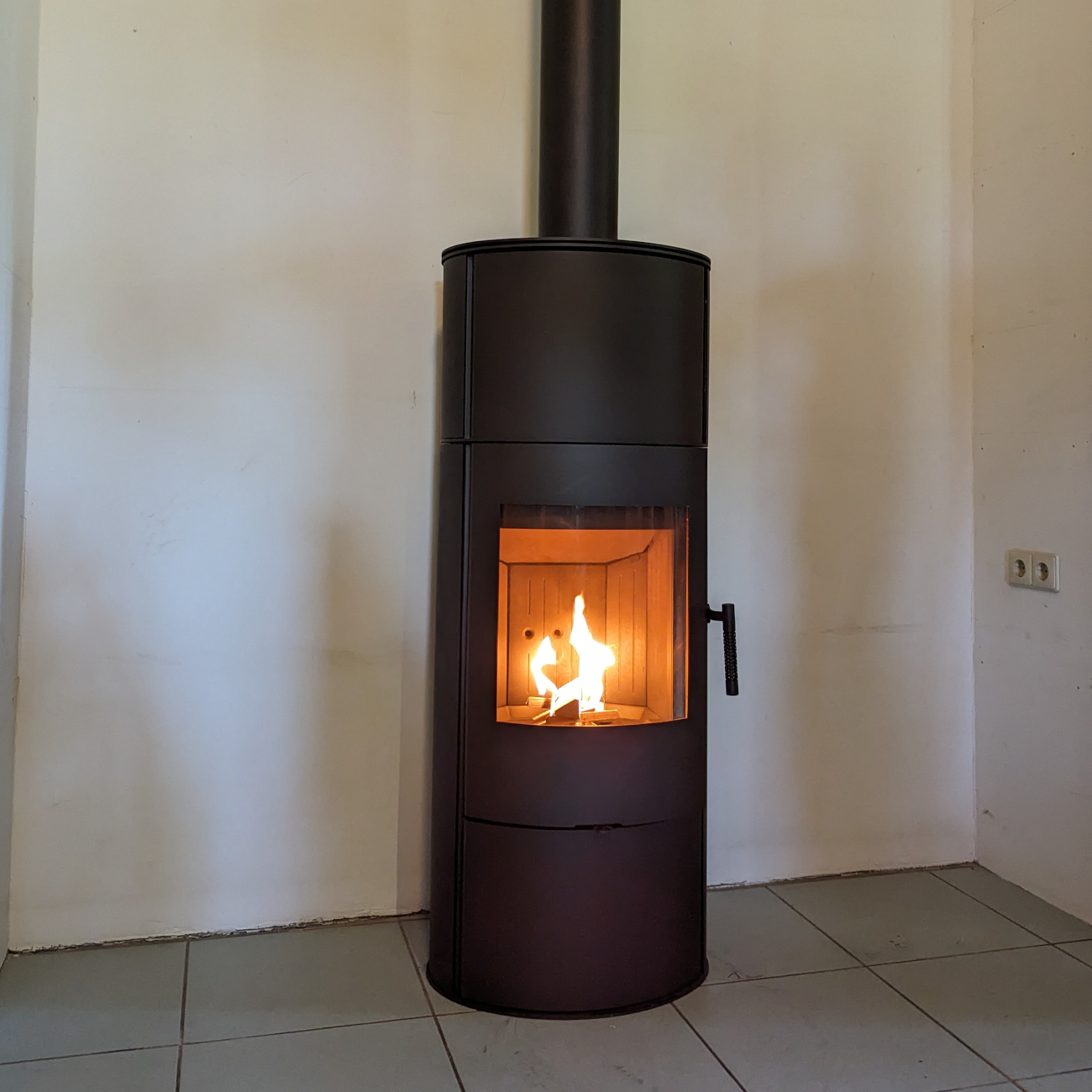 rollo-speicher-kaminofen-holzofen-kamin-kundenbild1