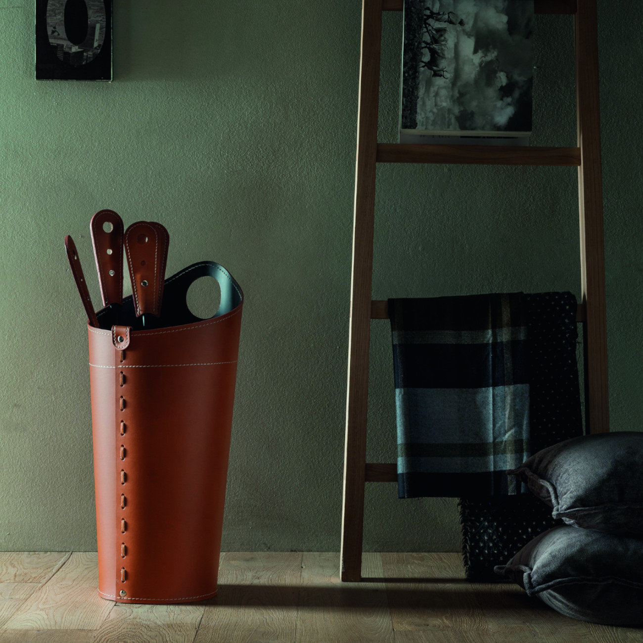 kaminbesteck-nilar-braun-web1