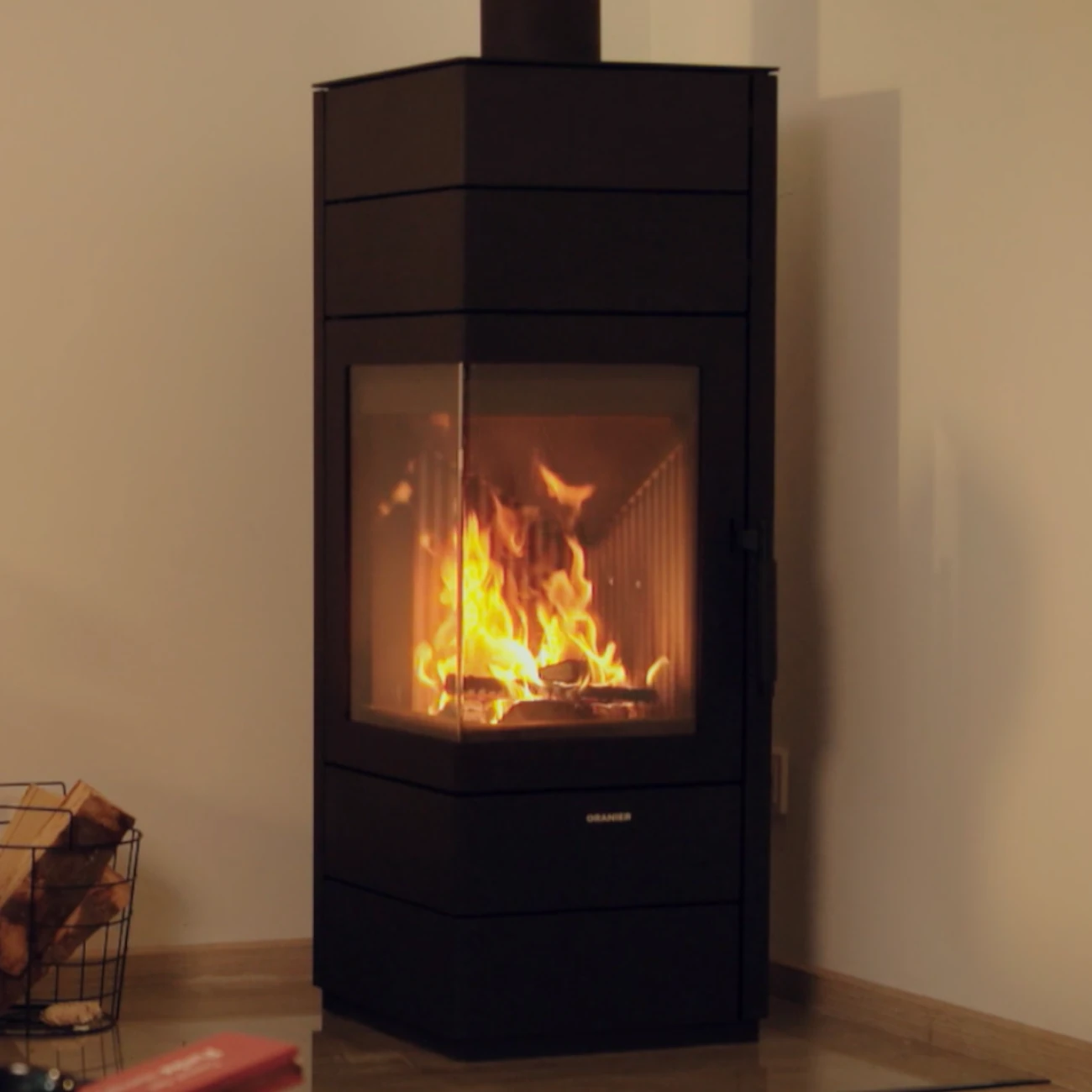 Mondego W+ Eck-Kaminofen 7kW Mondego W+ Eck-Kaminofen 7kW