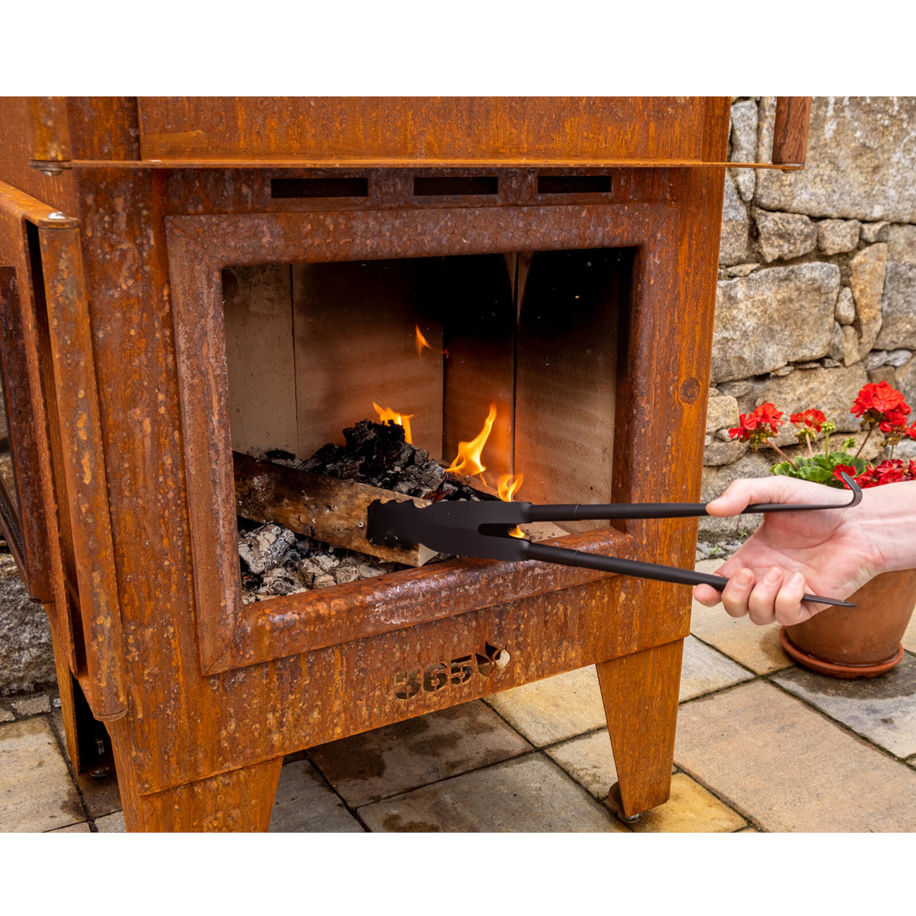 gartenkamin-pizza-ofen-feuercampus365-arved-cortenstahl-web5