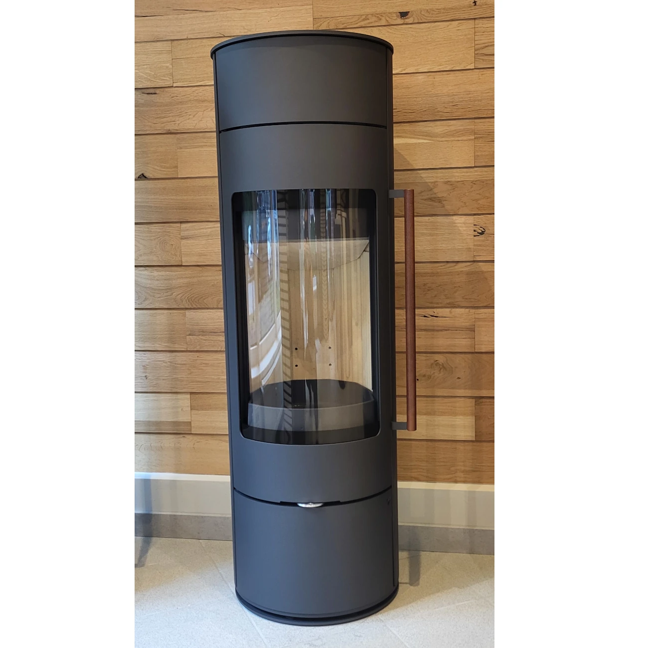 Aria Kaminofen 6kW 360° Drehbar Aria Kaminofen 6kW 360° Drehbar
